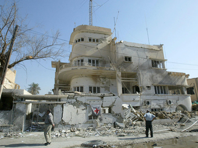 cross-headquarters-iraqis-2003